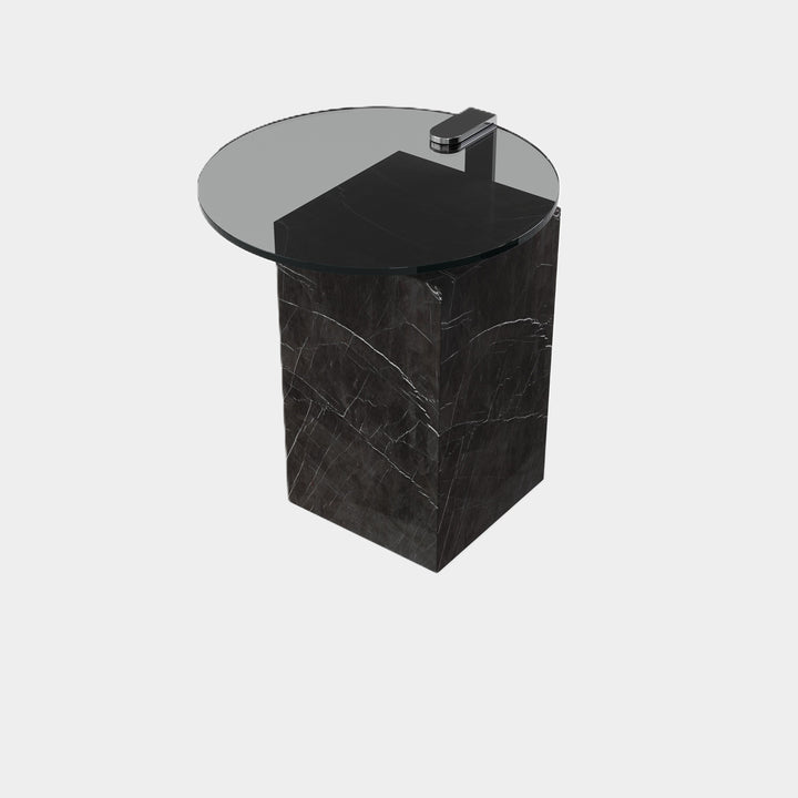 Skagen marble side table side view in Grey Kenzo