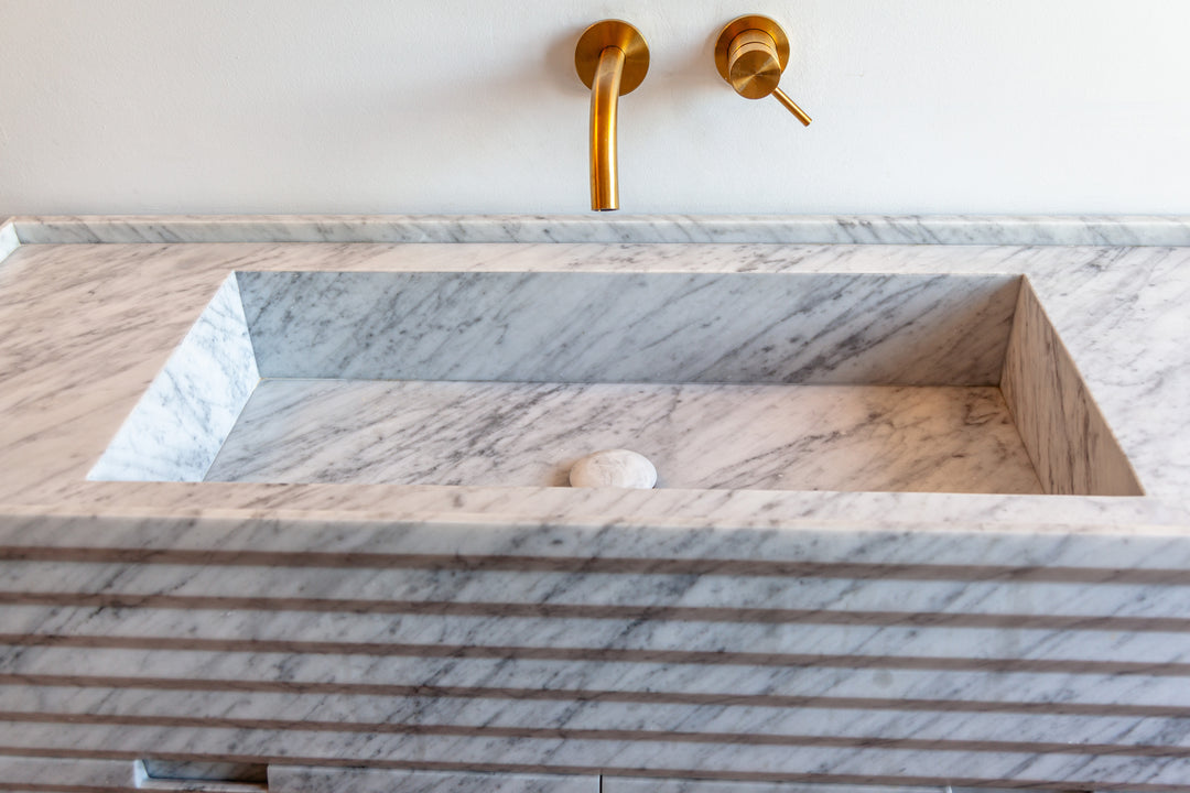 Njord - Ribbed Marble Bathroom Vanity