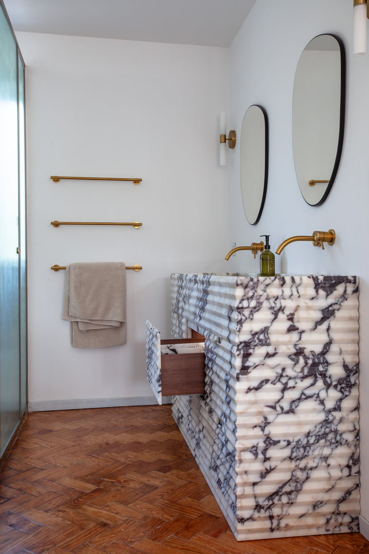 Njord - Ribbed Marble - Double Basin Bathroom Vanity